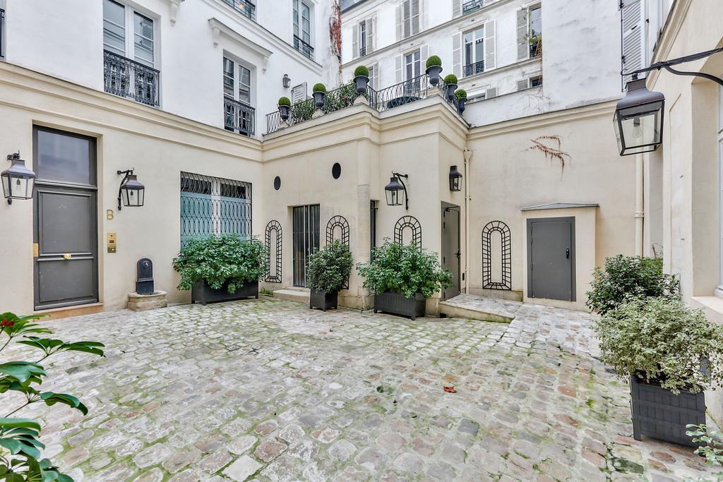 Love Nest In Saint Germain Paříž Exteriér fotografie